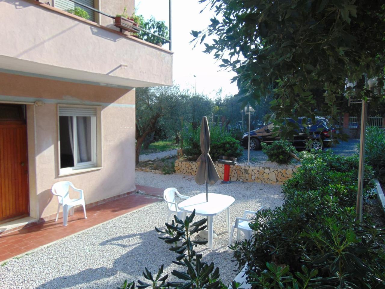 Appartamento Il Geranio Quercianella Exterior photo